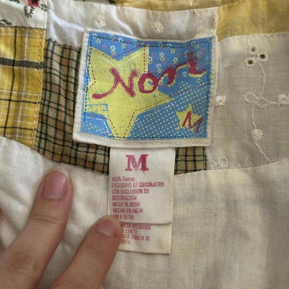 Yellow patchwork cap sleeve button blouse - Picture 7 of 8